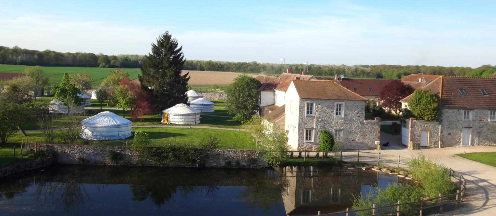 Yourte Nomade-Lodge Les Ecrennes Bagian luar foto